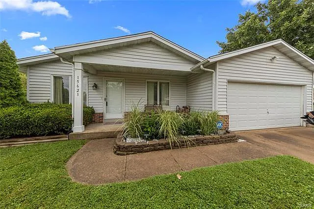 15621 93rd Ave photo 1