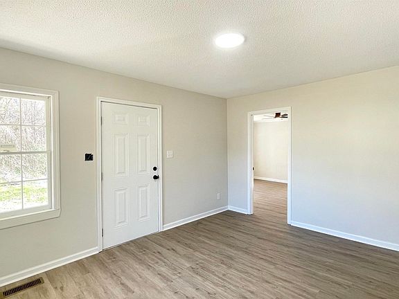 5th image of 230 Doty Rd