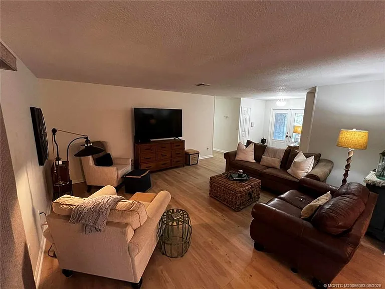 2453 SW Murphy Rd — Photo 9