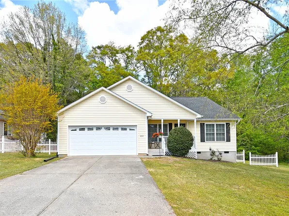 222 Ashwood Ln, Anderson, SC 29625