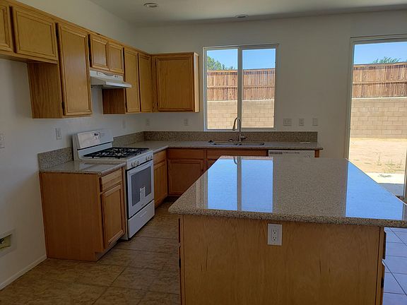 4th image of 12812 Indian Summer St