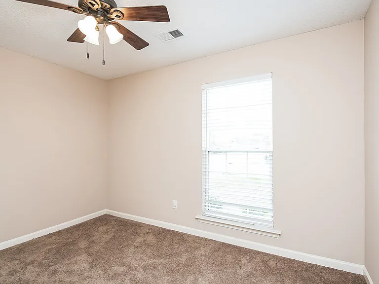 5444 Milton Ridge Dr — Photo 8