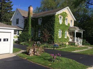 1735 Horns Corners Rd, Cedarburg, WI 53012