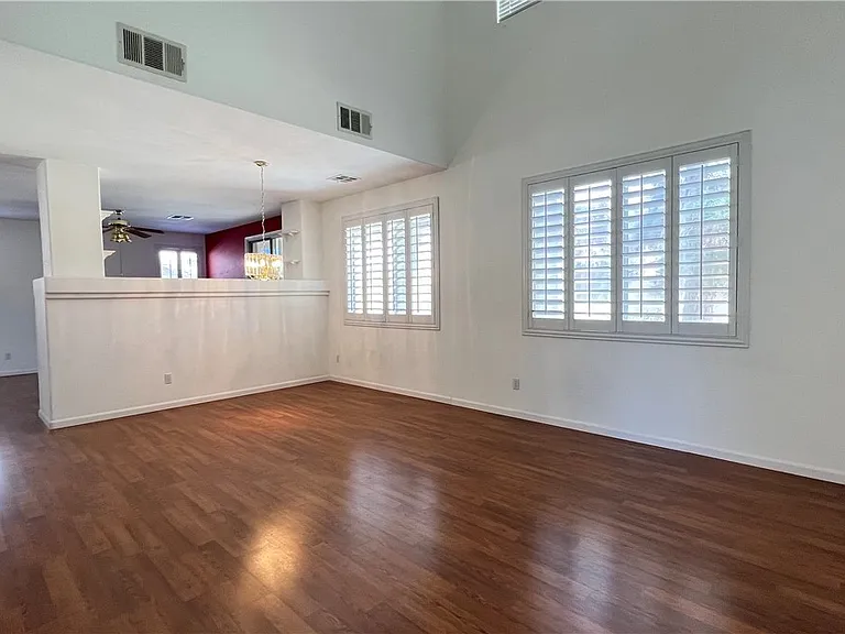 10645 Brianhurst Ave — Photo 3