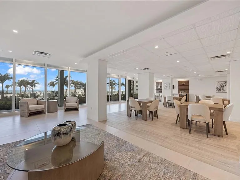 3443 Gulf Shore Blvd N #707 — Photo 33