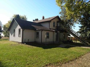 1745 Cherry Valley Rd, Kirkland, IL 60146