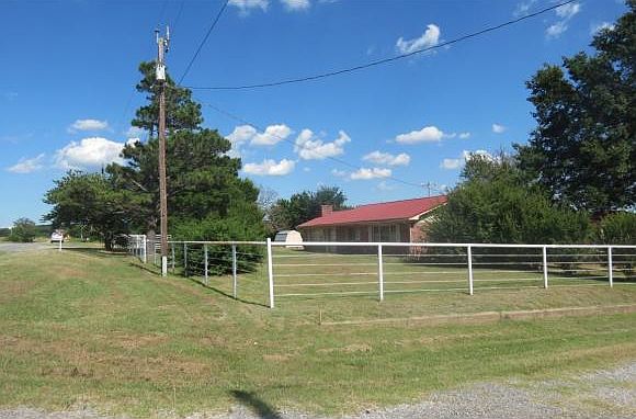 1st image of 750 SE 1000th Ave