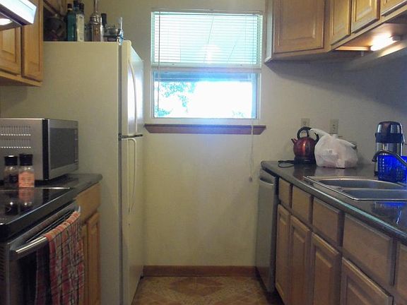 3rd image of 1020 Blvd De La Parisienne
