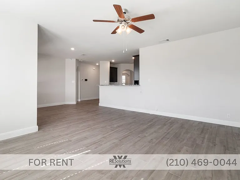 568 Lilac Shls — Photo 15