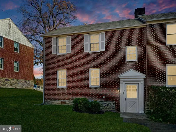 203 Pilgrim Ln, Drexel Hill, PA 19026