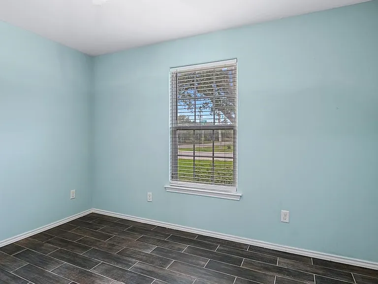 102 Pecan Harbor St — Photo 24