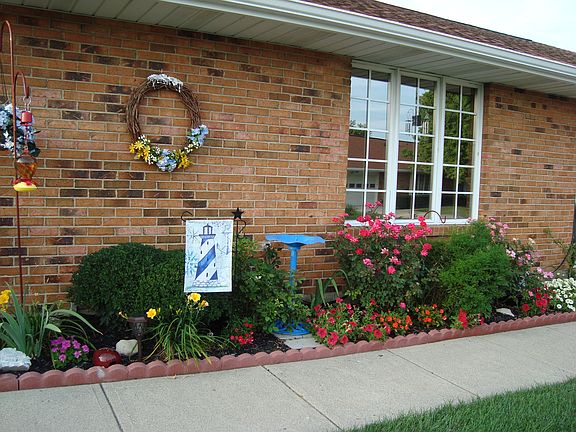 3rd image of 6836 Willow Creek Dr