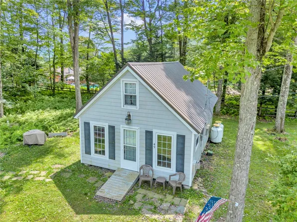 49 Silver Lake Spur, Hancock, NY 13783