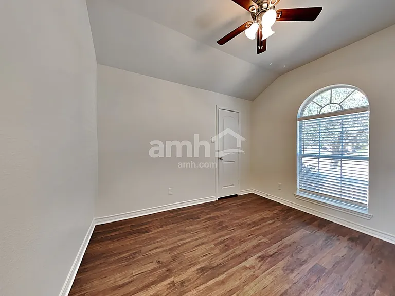 908 Mesa Vista Dr — Photo 16