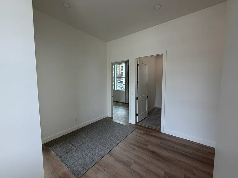 136 S 700 E #1 — Photo 12