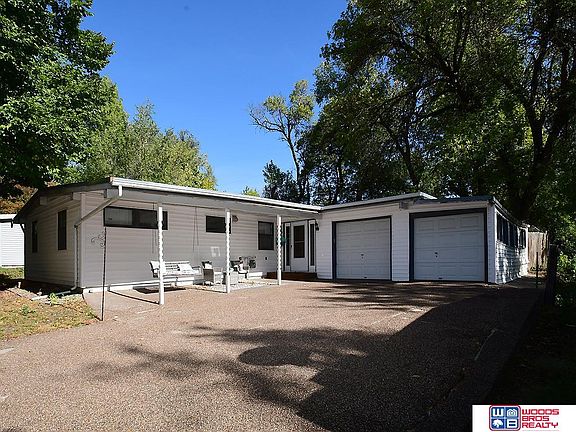 3rd image of 532 Eldora Ln