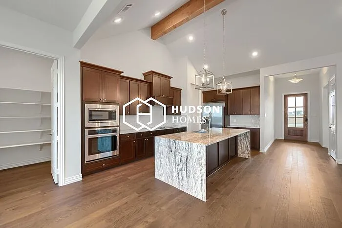 4 bed, 3.5 bath, 2983 sqft, $2,945 — Photo 4