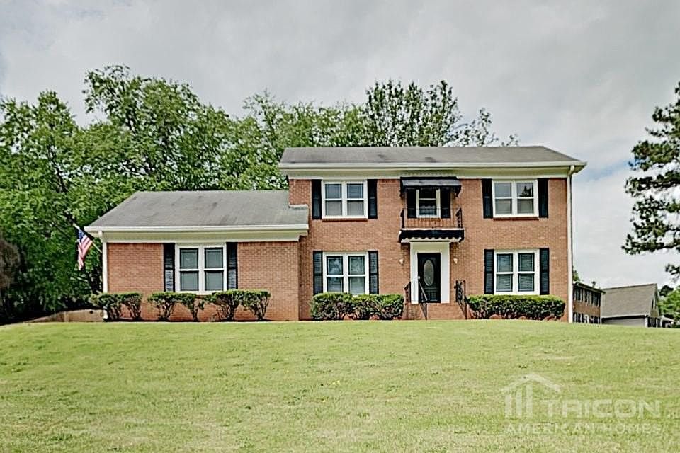 1st image of 3619 Golfbrook Ct SE