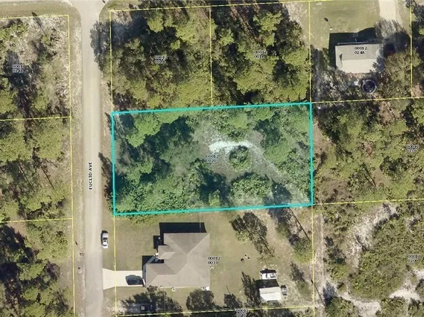 1620 Euclid Ave, Lehigh Acres, FL 33972