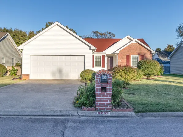 2732 Roscommon Dr, Murfreesboro, TN 37128