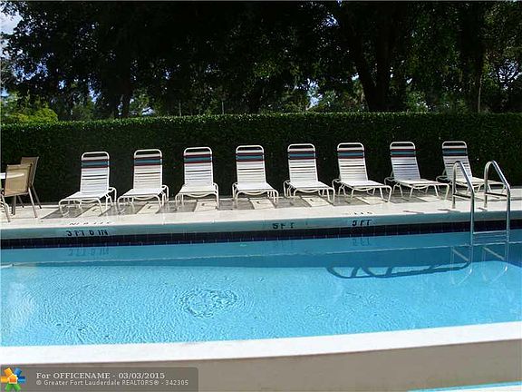 5th image of 4100 Crystal Lake Dr APT 107