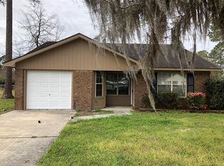 640 Trevor St, Hinesville, GA 31313