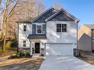 2553 Wallingford Rd, Winston Salem, NC 27101