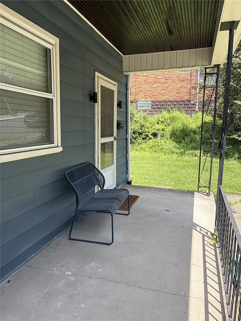 3 bed, 1413 sqft, $1,400 — Photo 2