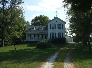 819 W Seminary Ave, Onarga, IL 60955