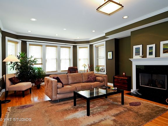 2nd image of 2052 W Farragut Ave APT 2