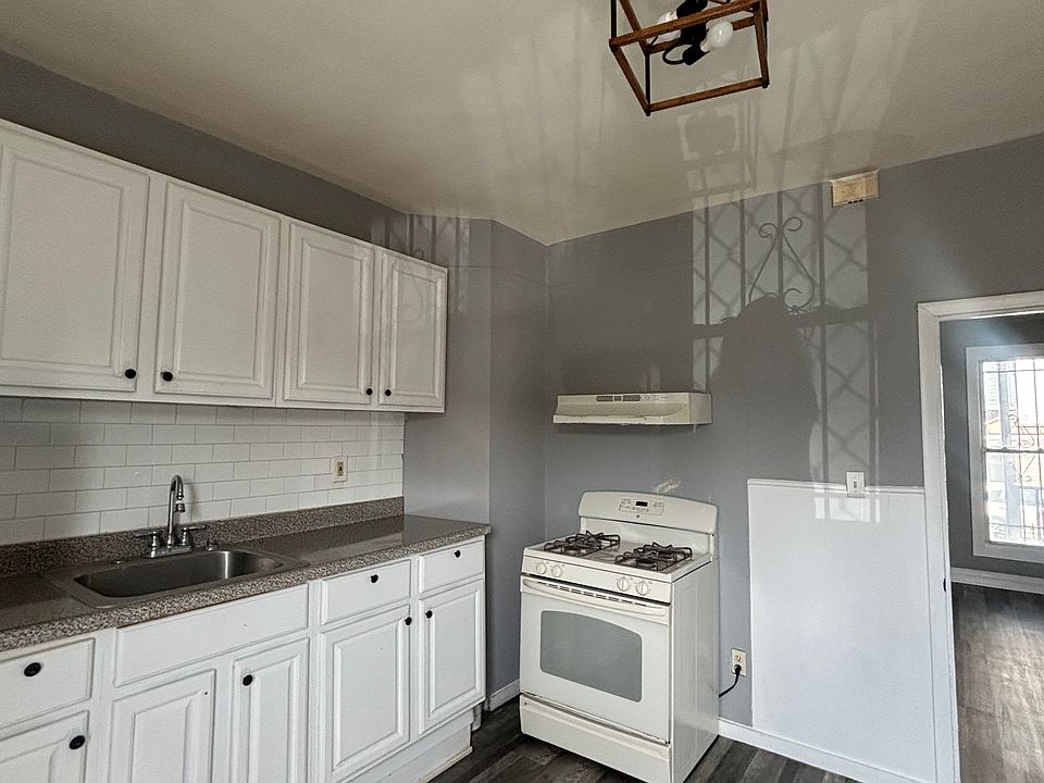 1st image of 88 Wilson Pl Floor 1