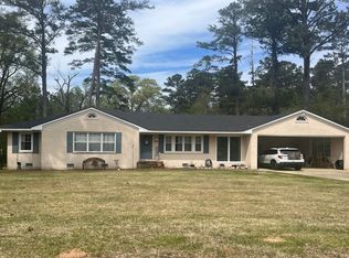 2 W Segrest Ave, Bay Springs, MS 39422