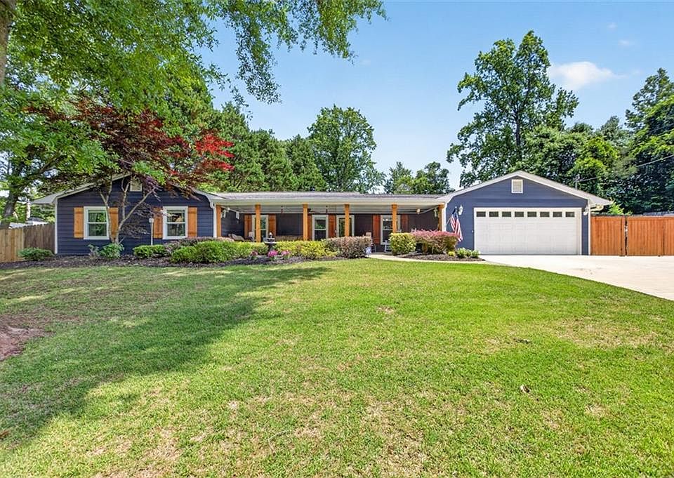 1st image of 3756 Southgate Dr SW