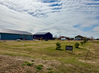 219 Shoreline St, Pierre, SD 57501