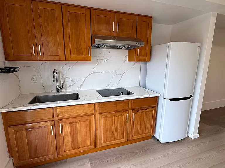 RC - 1630 Oakdale, Ave., San Francisco, CA, 94124 — Photo 5