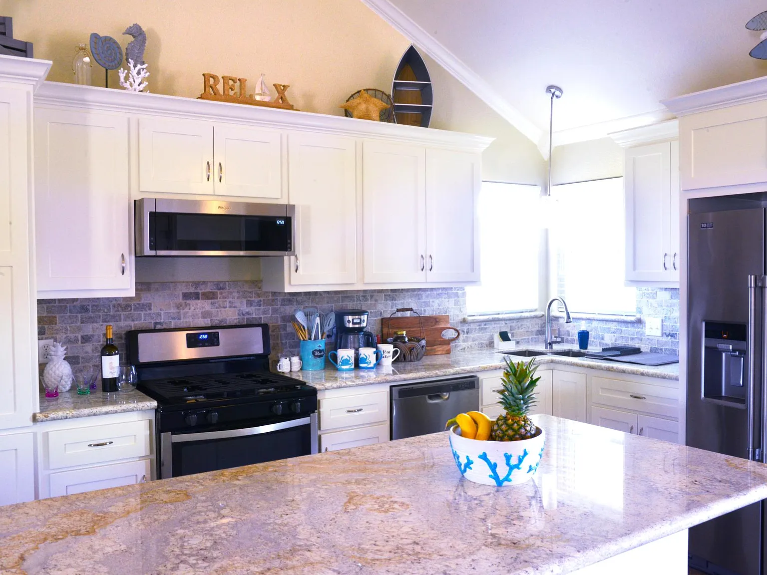 2890 Broadway St — Photo 2