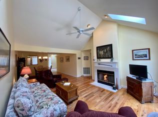 34 Oak Gln, Yarmouth Port, MA 02675