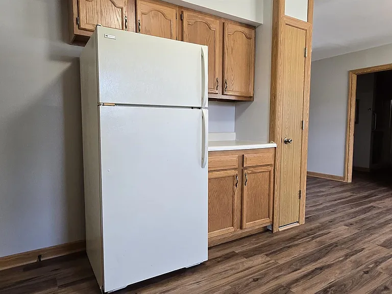 115 Marcus Dr — Photo 8