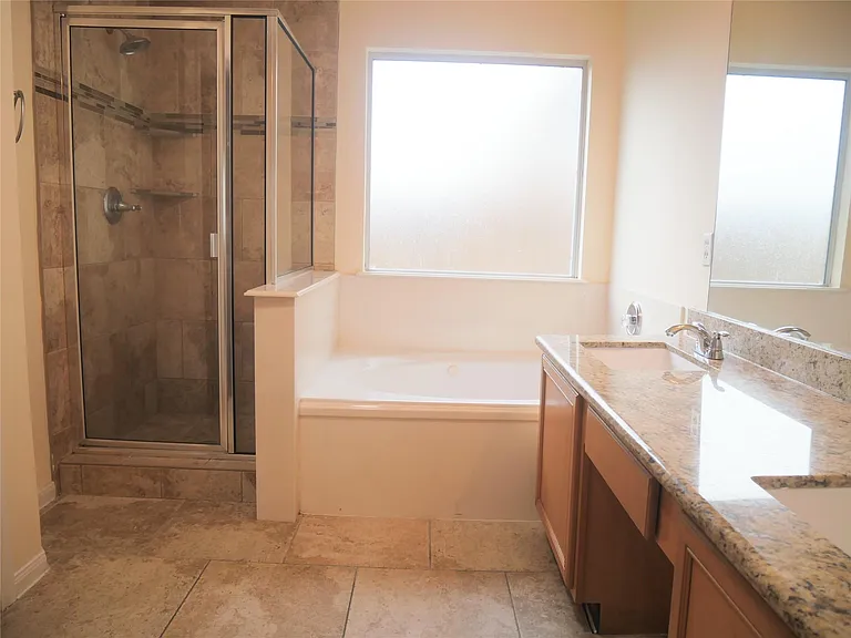 2311 Flint Brook Ct — Photo 21