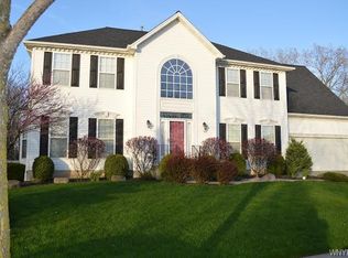 530 Tiburon Ln, East Amherst, NY 14051