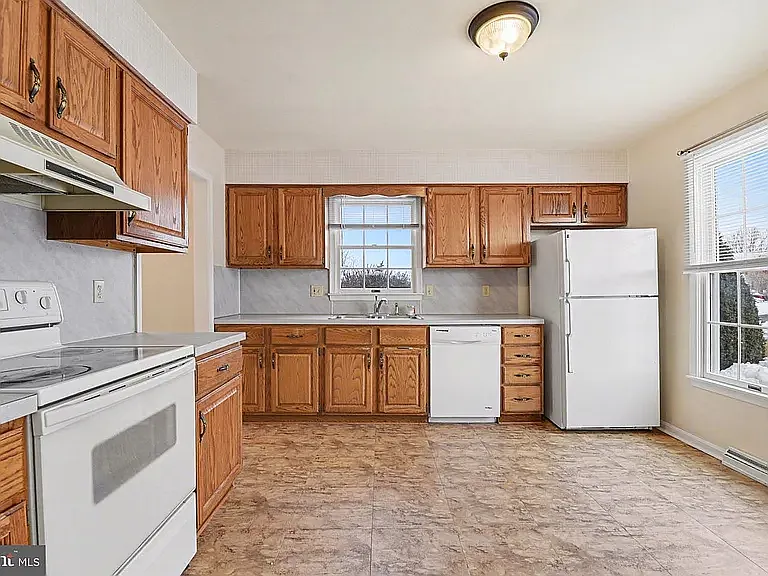 652 Park Ridge Dr — Photo 13