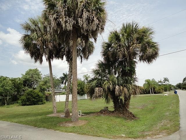 1st image of 27357 Pullen Ave