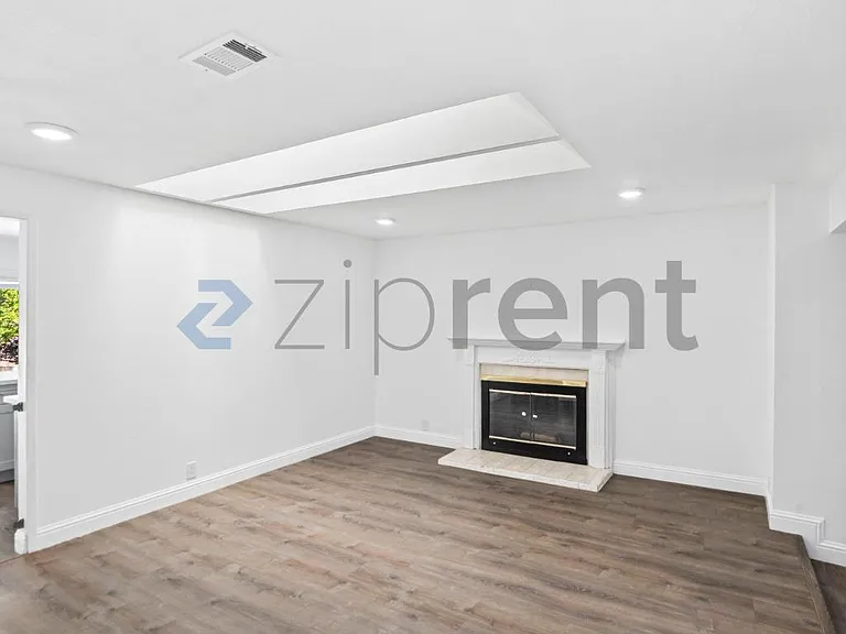 378 Spring Valley Ln — Photo 8