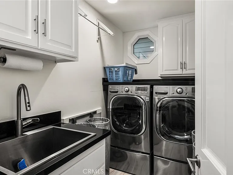 2281 Orchard Dr — Photo 32