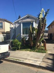 3720 38th Ave, Oakland, CA, 94619