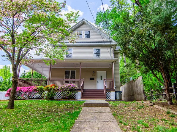 225 Brookside Ave, Cresskill, NJ 07626