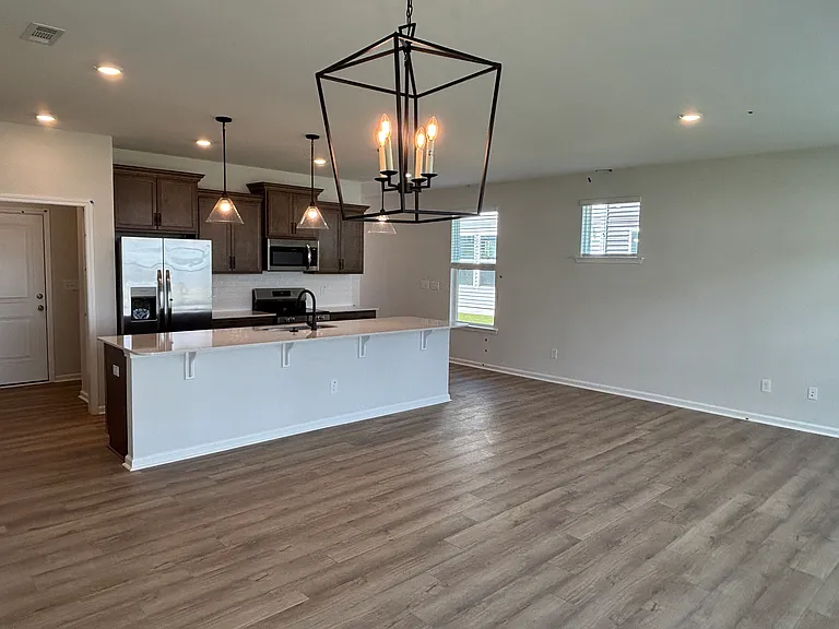 28 Nettle Ln — Photo 3