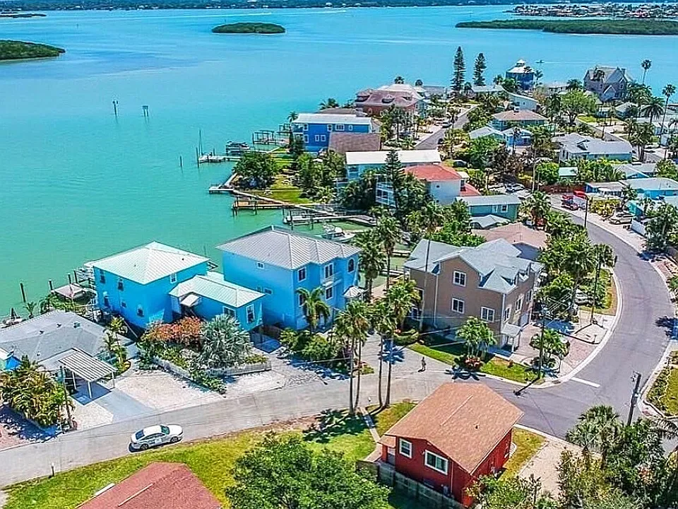 13100 Boca Ciega Ave