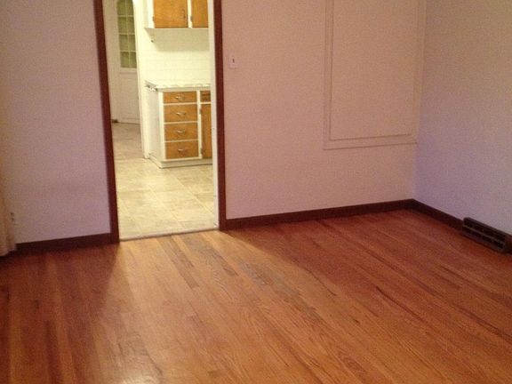 Living room looking into kitchen.
