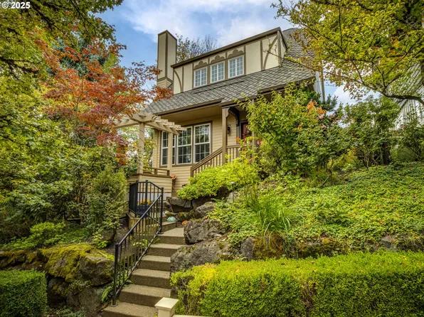 2247 NW Miller Rd #1, Portland, OR 97229
